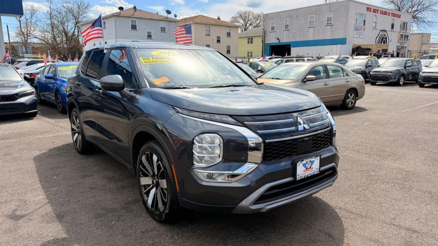2025 Mitsubishi Outlander SE S-AWC's photo