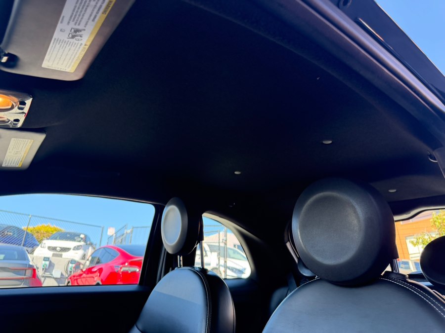 2018 FIAT 500e Battery Electric - Photo 16