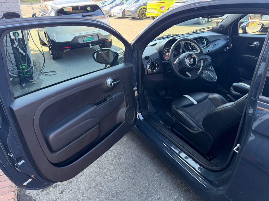 2018 FIAT 500e Battery Electric - Photo 8