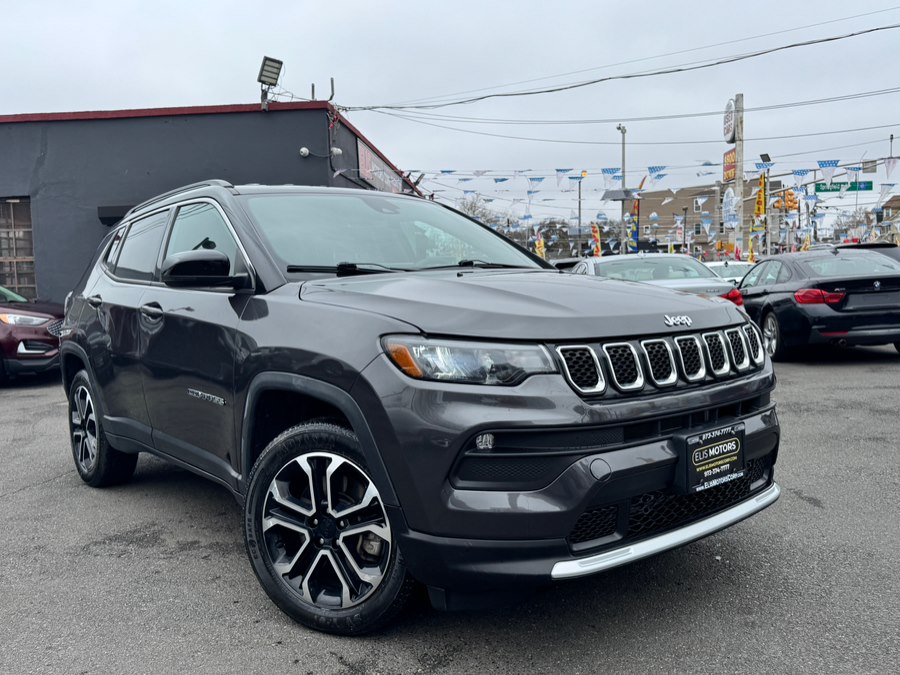 2023 Jeep Compass Limited 4X4's photo