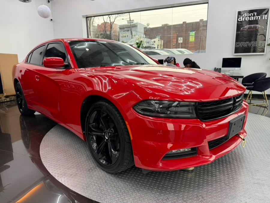 2015 Dodge Charger SXT's photo