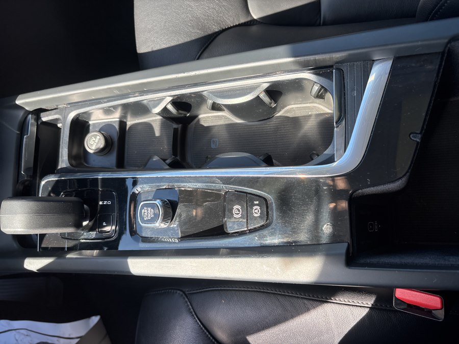 2023 Volvo XC60 Core - Photo 21