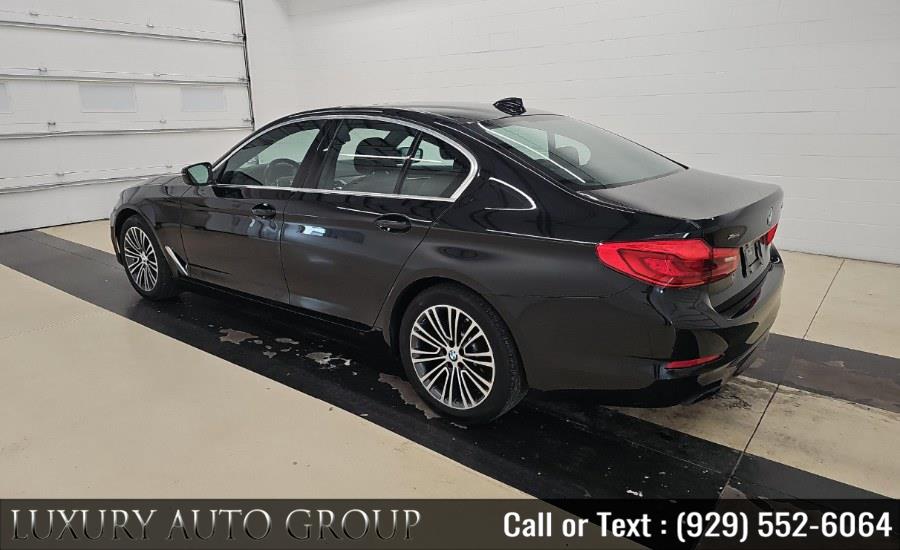 2019 BMW 5 Series 540i xDrive Sedan's photo
