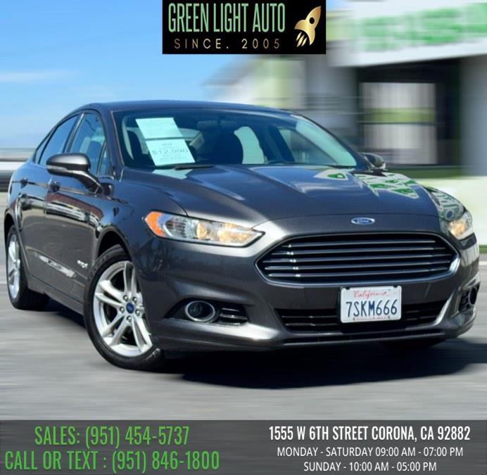 2016 Ford Fusion Hybrid 4dr Sdn SE Hybrid FWD, available for sale in Corona, California | Green Light Auto. Corona, California