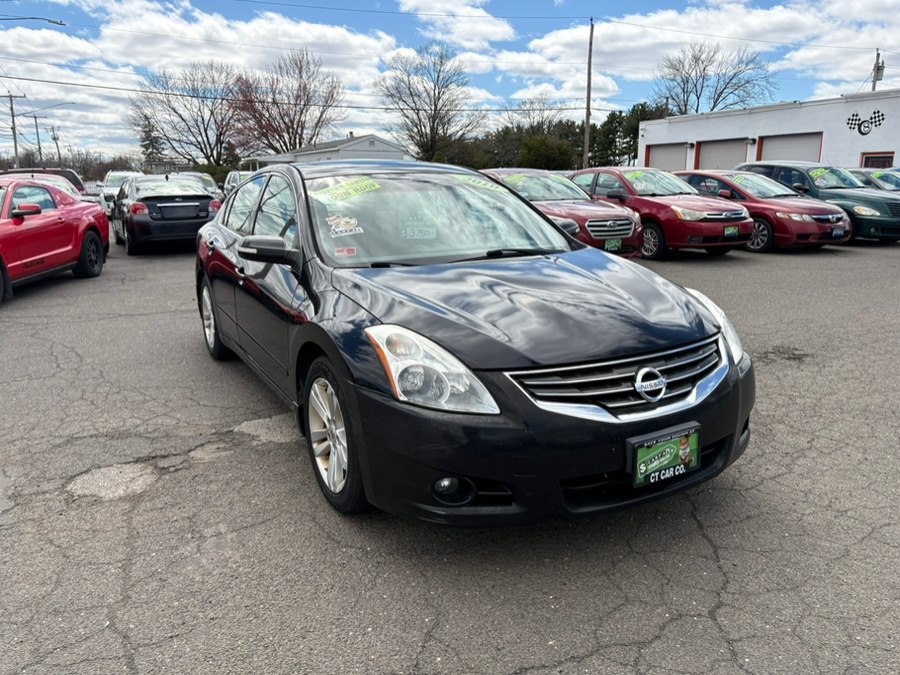 2010 Nissan Altima 4dr Sdn V6 CVT 3.5 SR, available for sale in East Windsor, Connecticut | CT Car Co LLC. East Windsor, Connecticut