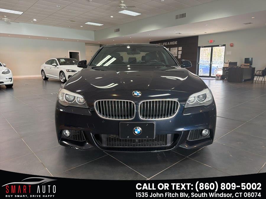 2013 BMW 5 Series 528i xDrive Sedan's photo