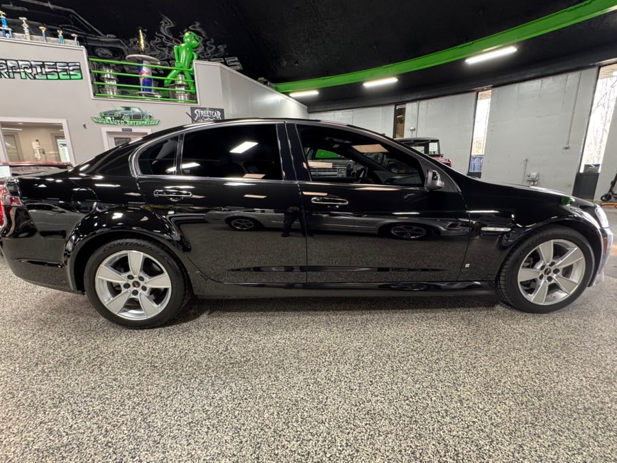 2009 Pontiac G8 GT's photo