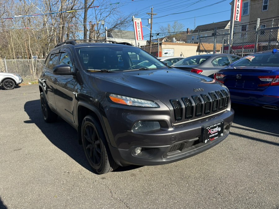 Used 2015 Jeep Cherokee in Paterson, New Jersey | Xcell Motors LLC. Paterson, New Jersey