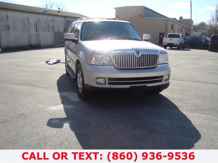 2005 Lincoln Navigator Luxury 4x4's photo