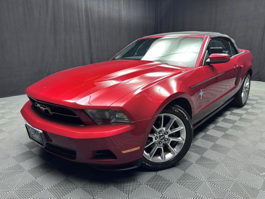 2010 Ford Mustang V6 Premium's photo