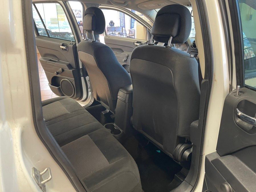 2016 Jeep Compass Sport - Photo 26