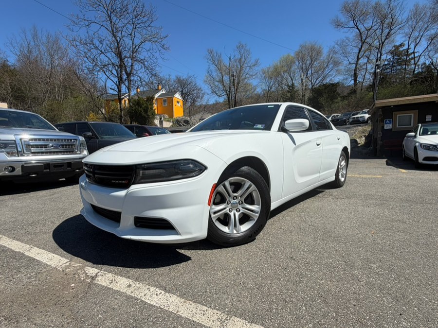 2019 Dodge Charger SXT's photo