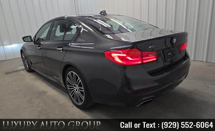 2018 BMW 5 Series 540i xDrive Sedan's photo