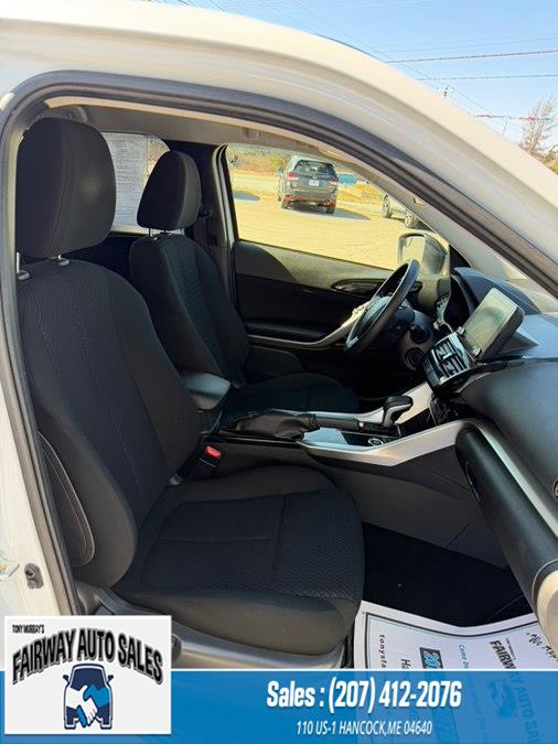 2024 Mitsubishi Eclipse Cross LE - Photo 12
