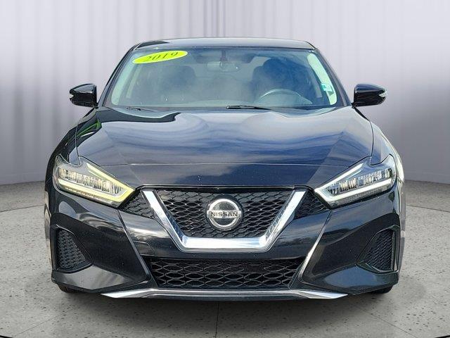 2019 Nissan Maxima SV's photo