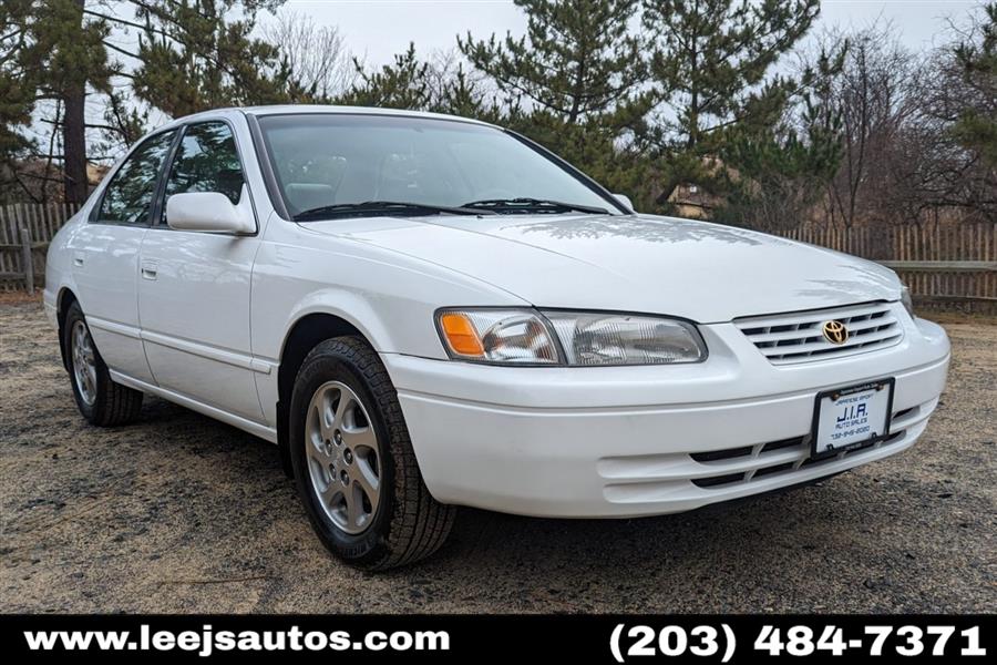 1999 Toyota Camry LE