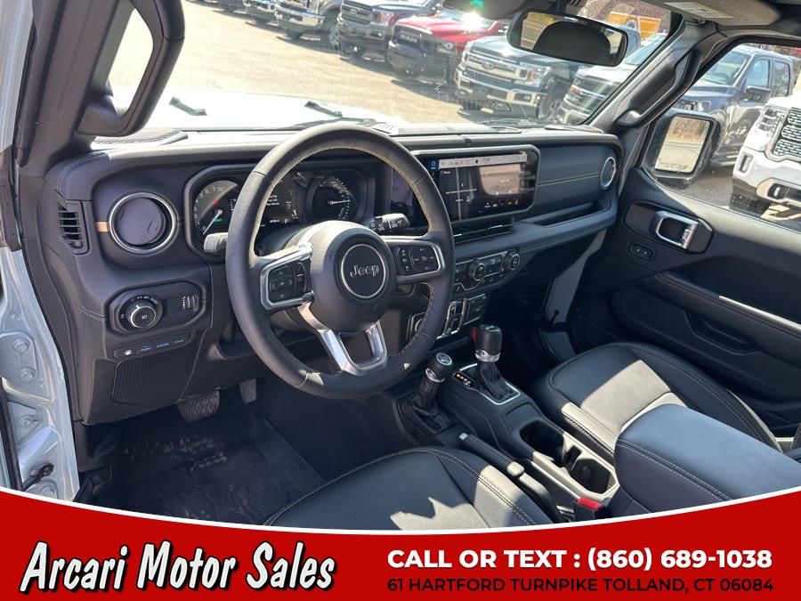 2024 Jeep Wrangler 4xe Sahara 4XE - Photo 18