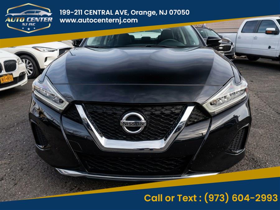 2019 Nissan Maxima SL's photo