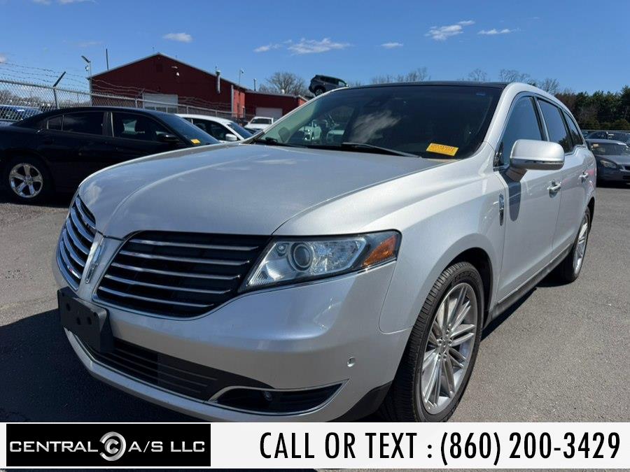 2019 Lincoln MKT 3.5 AWD's photo