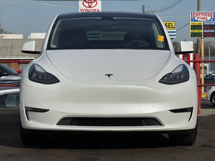 2022 Tesla Model Y Performance Dual Motor All-Wheel Drive's photo
