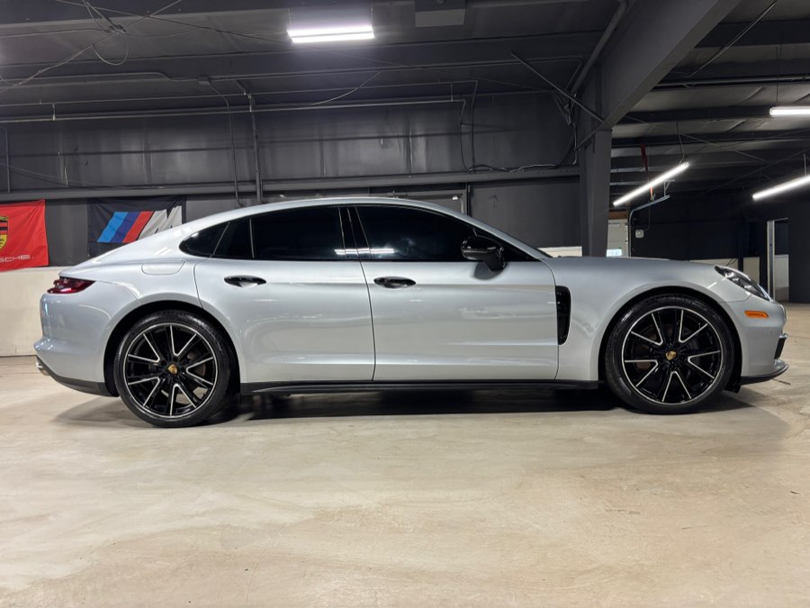 2018 Porsche Panamera 4S