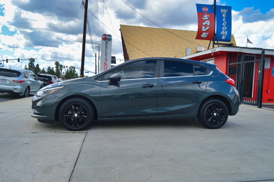 2018 Chevrolet Cruze LT Hatchback Auto's photo