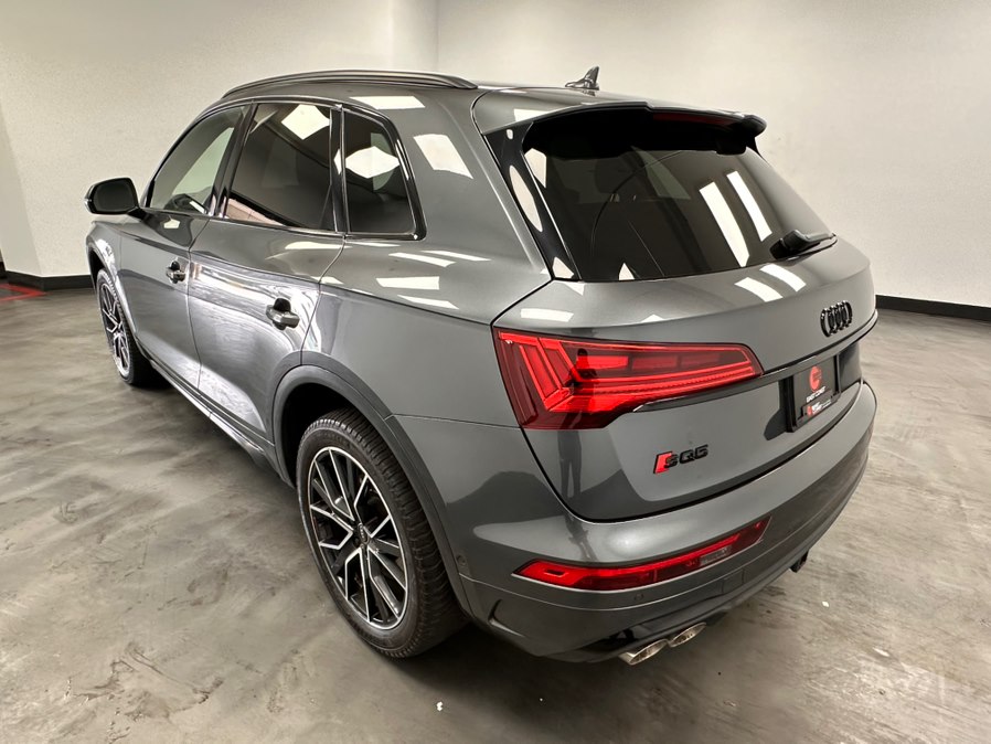 2023 Audi SQ5 Prestige's photo