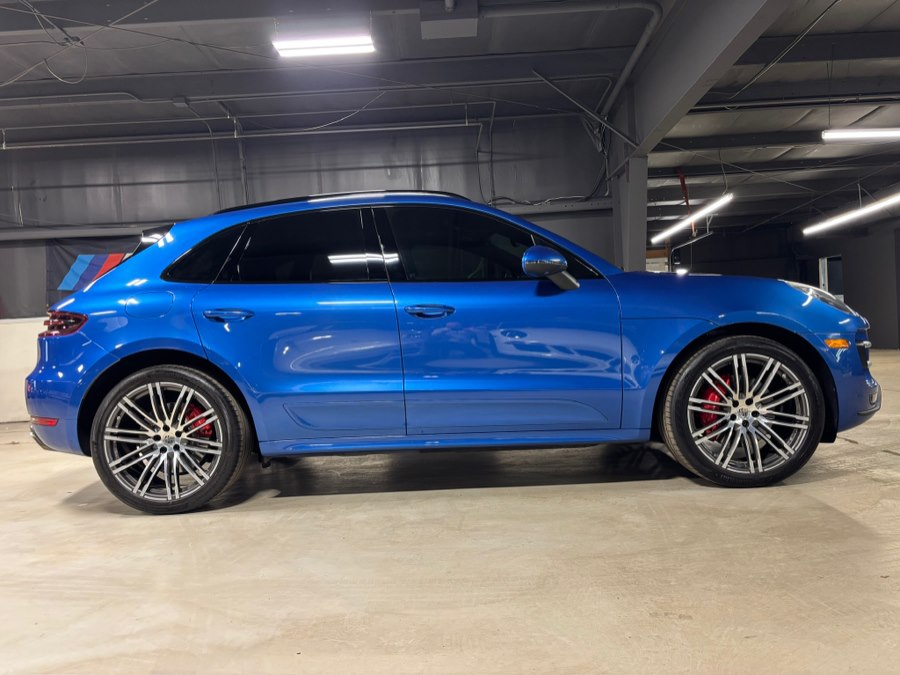 2017 Porsche Macan Turbo