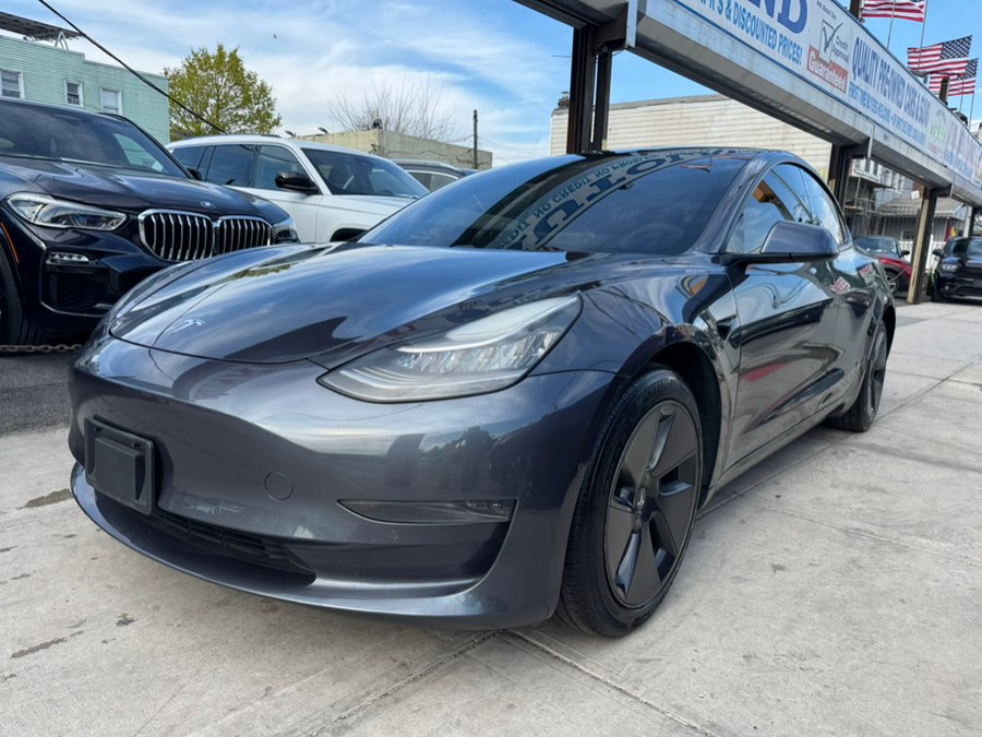 2021 Tesla Model 3 Standard Range Plus's photo