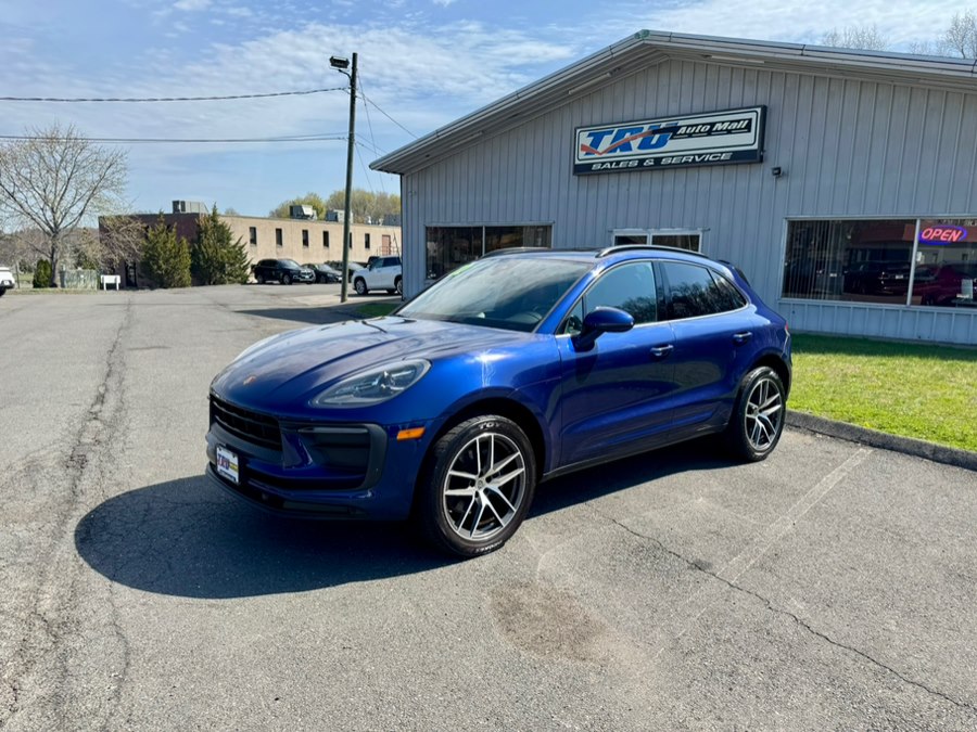 2022 Porsche Macan Base