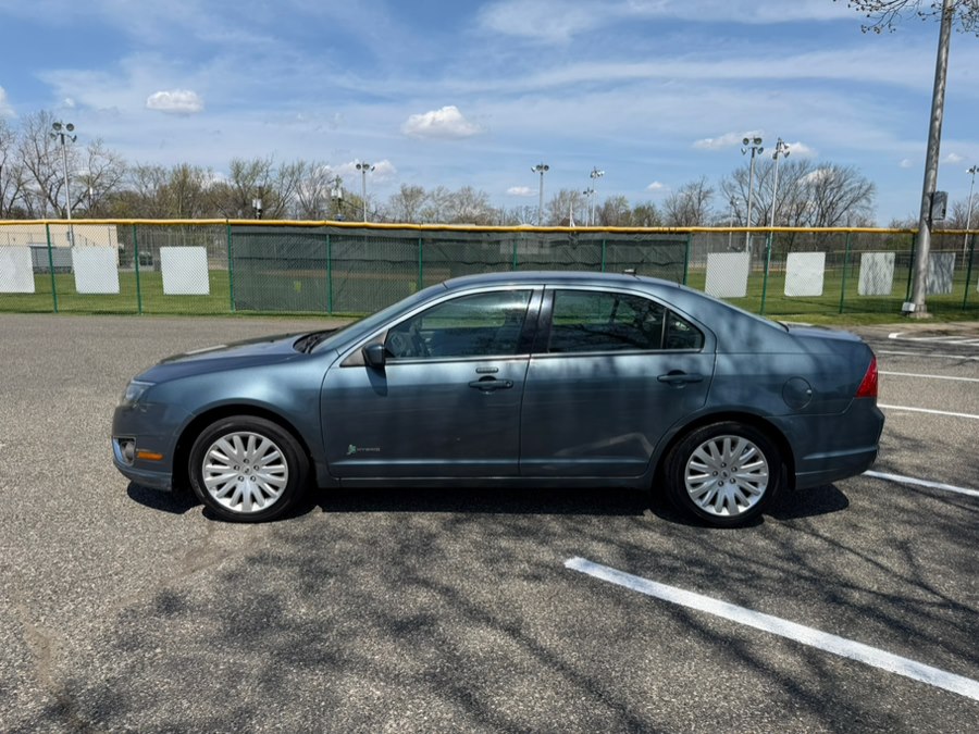 2011 Ford Fusion Hybrid's photo