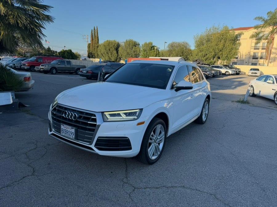 2018 Audi Q5 2.0T quattro S tronic Premium Plus's photo