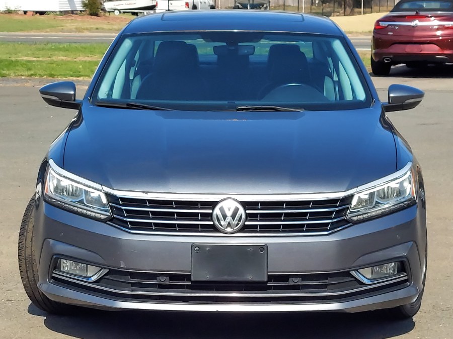 2017 Volkswagen Passat 1.8T SE w/ Technology Auto's photo