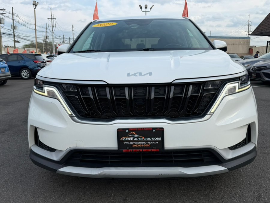 2022 Kia Sedona LX Seat Pkg's photo