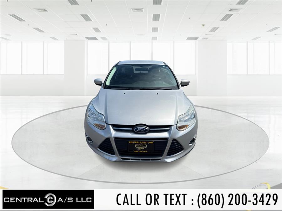 2012 Ford Focus 5 Door Hatch SE's photo