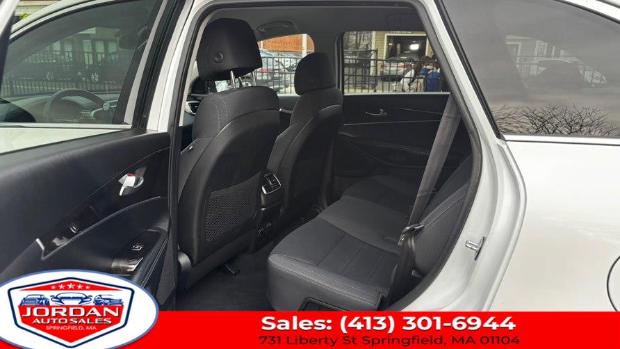 2017 Kia Sorento LX - Photo 10