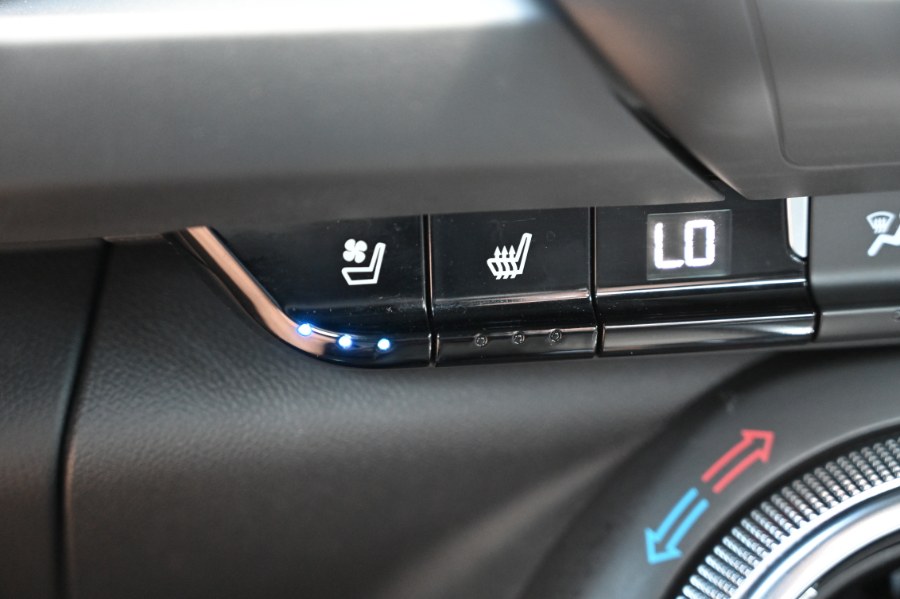 2022 Chevrolet Camaro 2LT - Photo 24