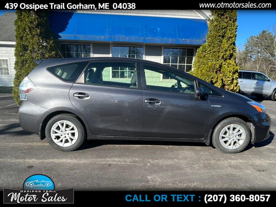 2014 Toyota Prius v Three