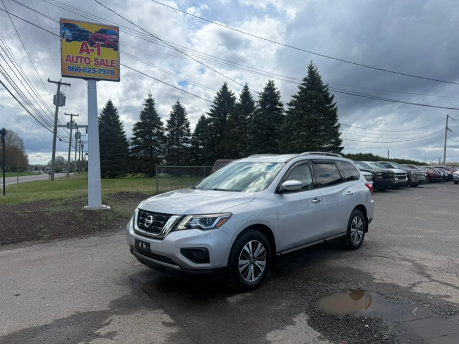 2017 Nissan Pathfinder S 4WD's photo