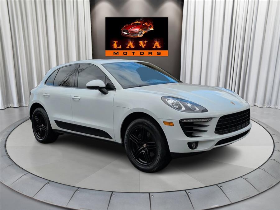 2017 Porsche Macan Base