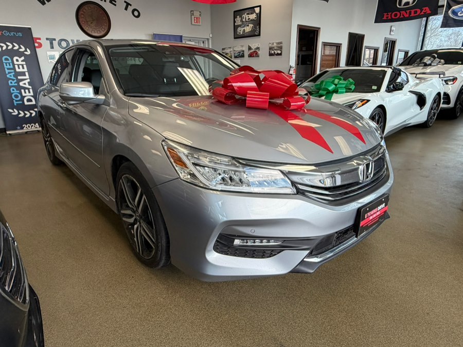 2017 Honda Accord Touring Auto's photo