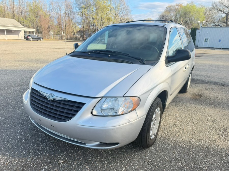 2004 Chrysler Town & Country