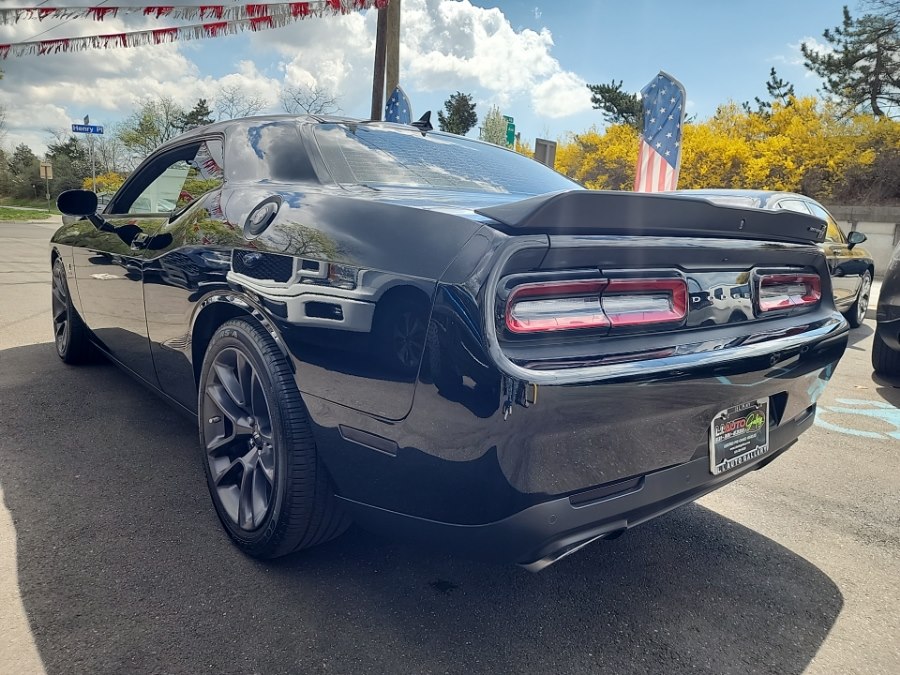 2021 Dodge Challenger R/T Scat Pack's photo