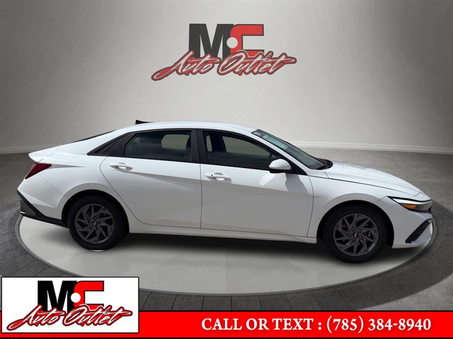 2024 Hyundai Elantra 2.0 SEL IVT's photo