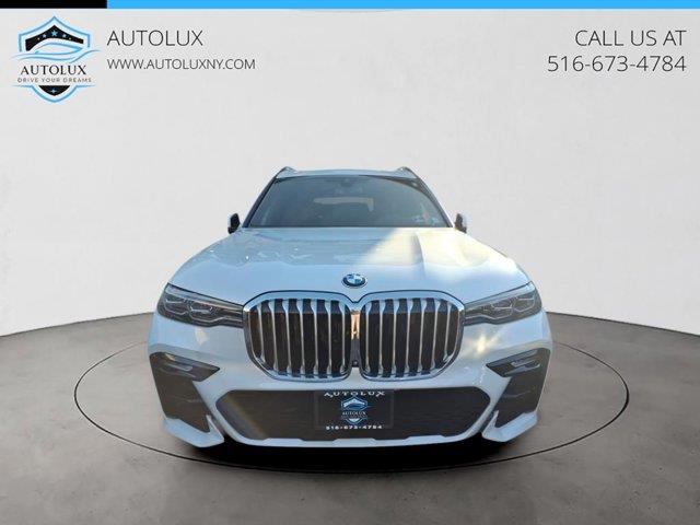 2022 BMW X7 xDrive40i's photo