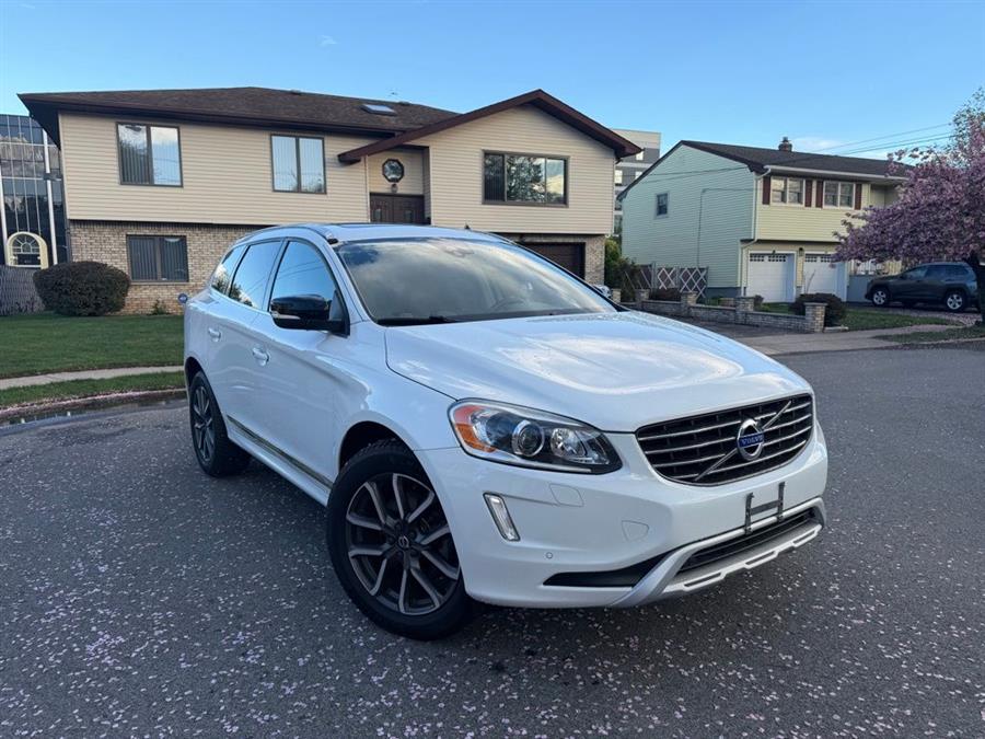 2017 Volvo XC60 T6 Dynamic
