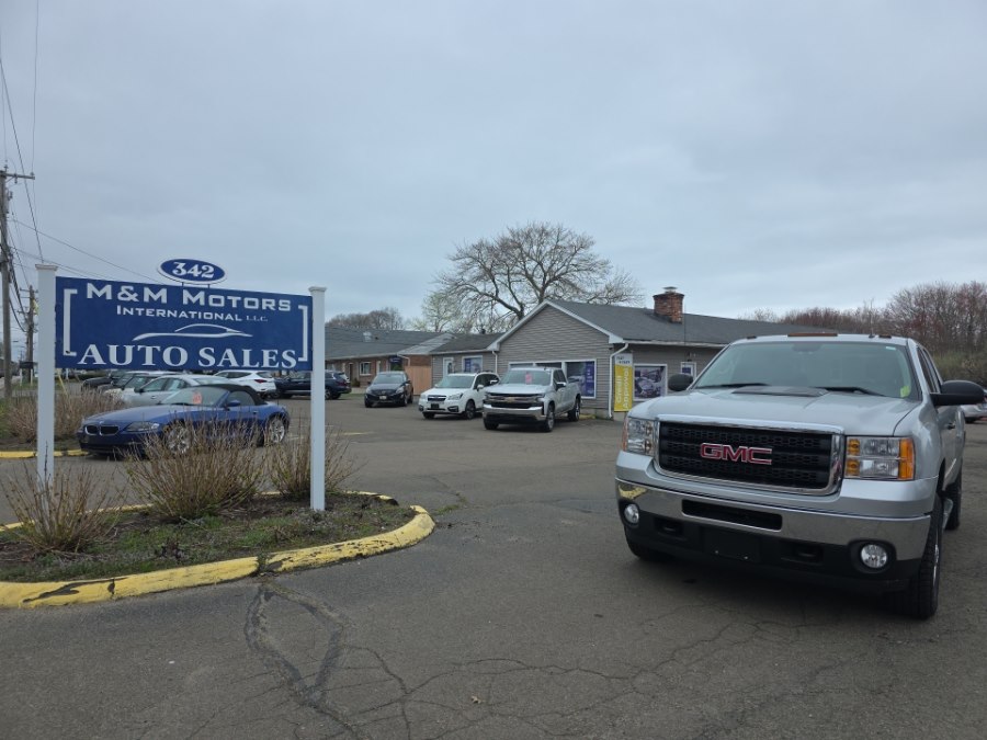 Used 2011 GMC Sierra 2500HD in Clinton, Connecticut | M&M Motors International. Clinton, Connecticut