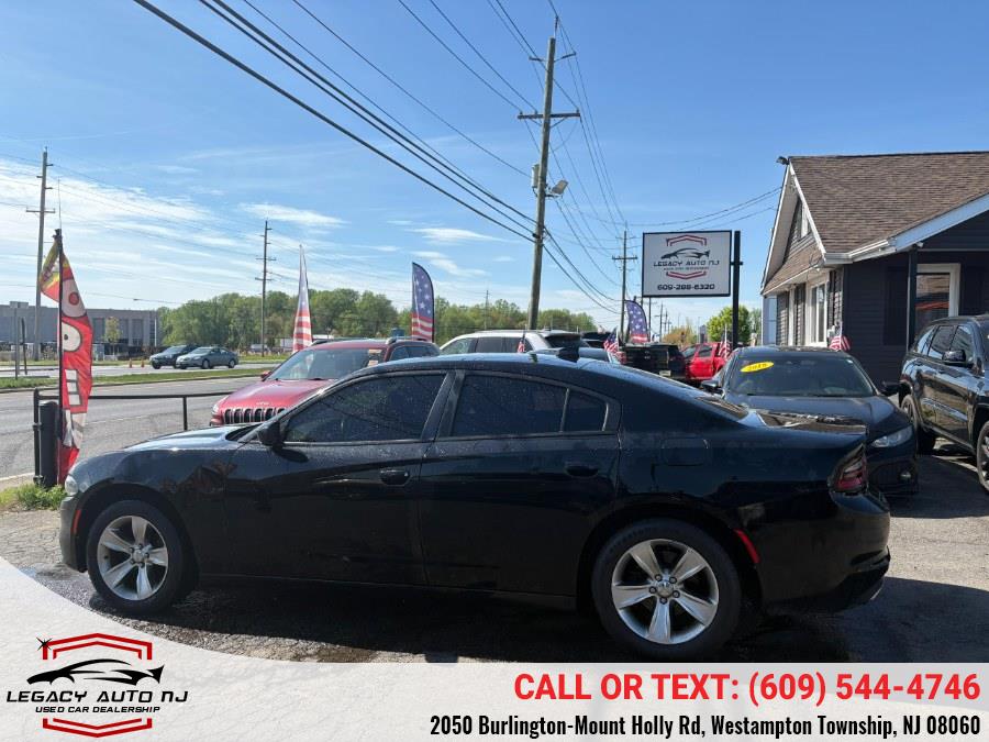 2017 Dodge Charger SXT's photo