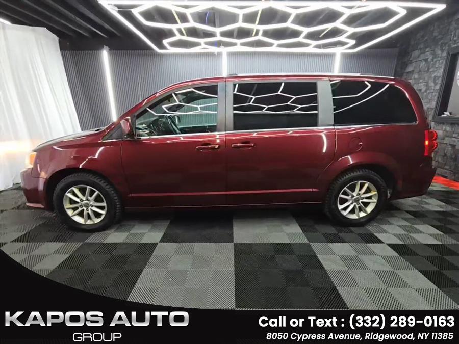 2019 Dodge Grand Caravan SXT's photo