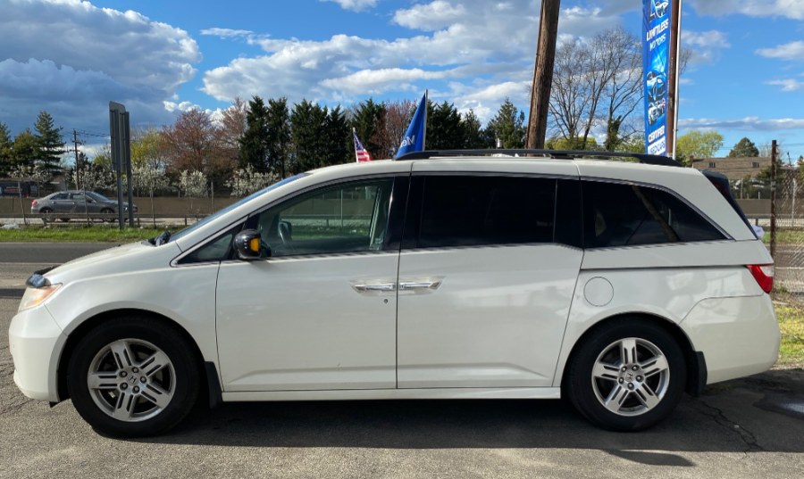 2013 Honda Odyssey Touring Elite's photo